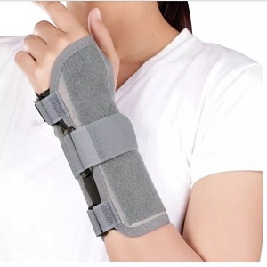 Dyna Care Wrist Splint Ambidextrous DC-301